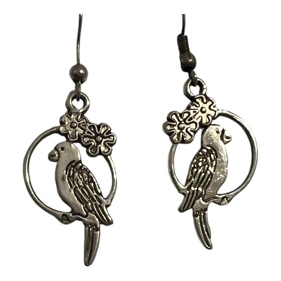Parrot Earrings Pierced Silver Dangle Bird Tropical Floral Bohemian 1 1/2” Drop - Picture 9 of 9